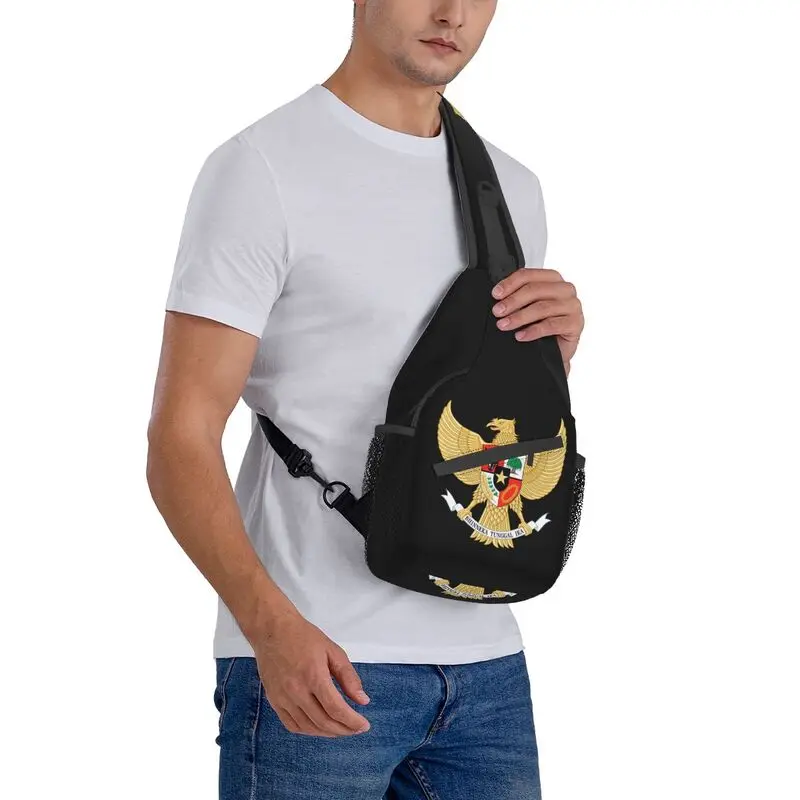 Национална емблема на Индонезия, нагрудная чанта през рамо, Мъжки стръмен раница с флага Индонезия на колана за къмпинг, колоездене5