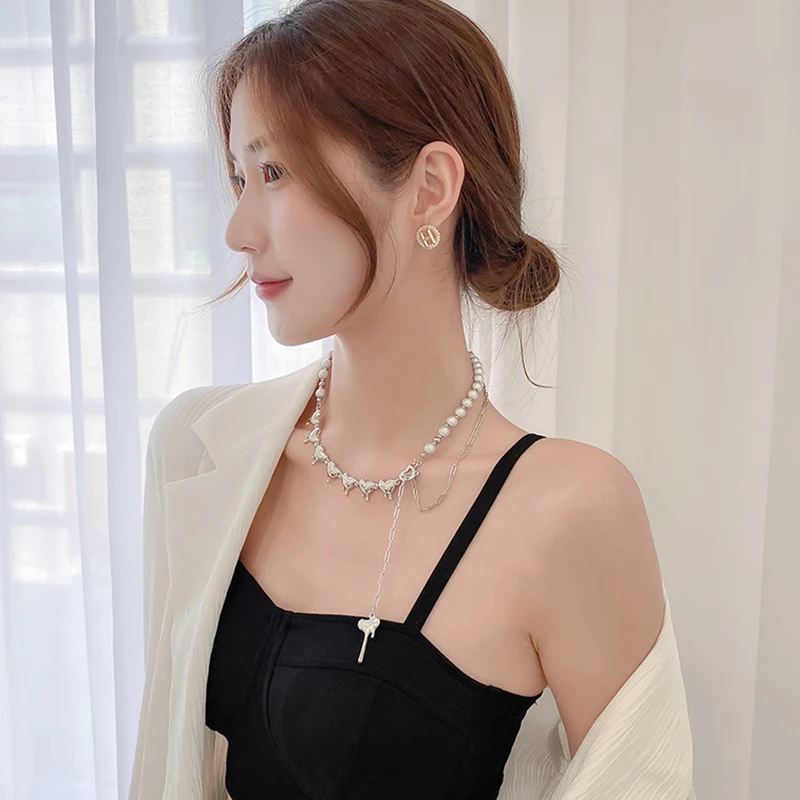 Новият корейски модерен дизайн, сращенное светоотражающее перлена огърлица Love за жени, лека луксозна универсална окачване на ключицата5