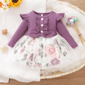 За новородените момичета 0-2 години, пролетта и есента рокля с кръгло деколте и дълги ръкави, сшитое с флорални принтом, плюс бяла рокля сетчатое