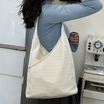 Лятна Окото чанта за съхранение 2023 Сгъваема Тканая Плажната чанта за гмуркане Много Голяма Чанта През рамо Модни Однотонная чанта за Пазаруване Мъкна